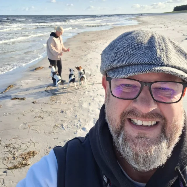 Best place to be 🐶

https://www.dansky-schnickschnack.de/p/dansky-liebe-das-buch www.danishswedishfarmdog.de
.
.
.
#danskyliebe #Welpen #ostsee #bodden #spielen #fab5 #family #hund  #dansky #relax #pets #babys #danishswedishfarmdogs #chillout #love #danishswedishfarmdog #dog #dansksvenskgårdhund #dogs #dogoftheday #dogsofinstagram #doglover #bestfriend #cute #instadog #dogphotography #wurf #dsg